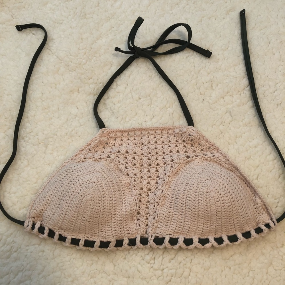 Crotchet bikini top (S)